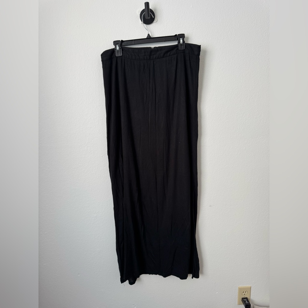 Passport Classic Black Maxi Skirt